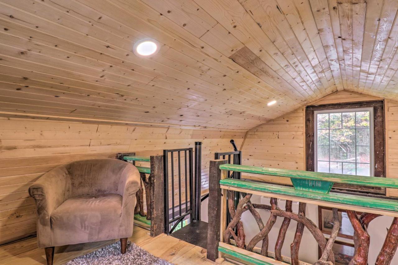 Rustic Hendersonville Farm Studio With Private Deck 外观 照片